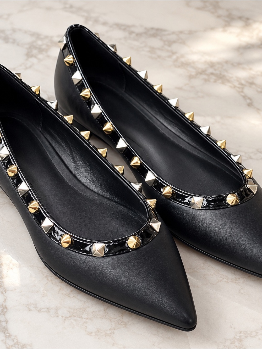 Steve Madden 🖤 Black Studded Pointed-Toe Ballet Flats Sz 39/40